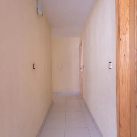 Apartment / *