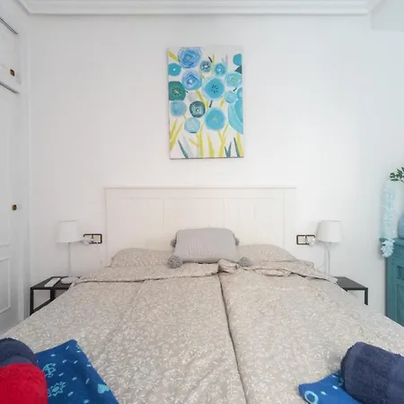 Apartment / *