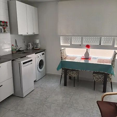 Apartment / *
